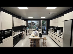 साइट पर वीडियो ((थाईलैंड)